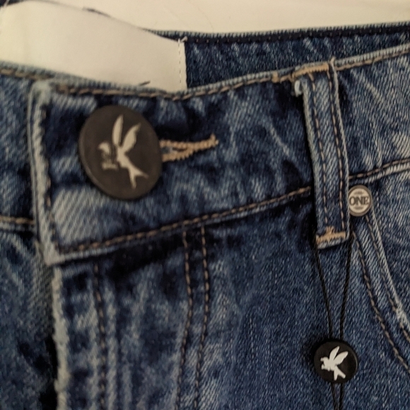 ONE TEASPOON Mid Waist Bandit Slim Fit Twisted Cuff Denim Short NEW Size 29 - Picture 7 of 12
